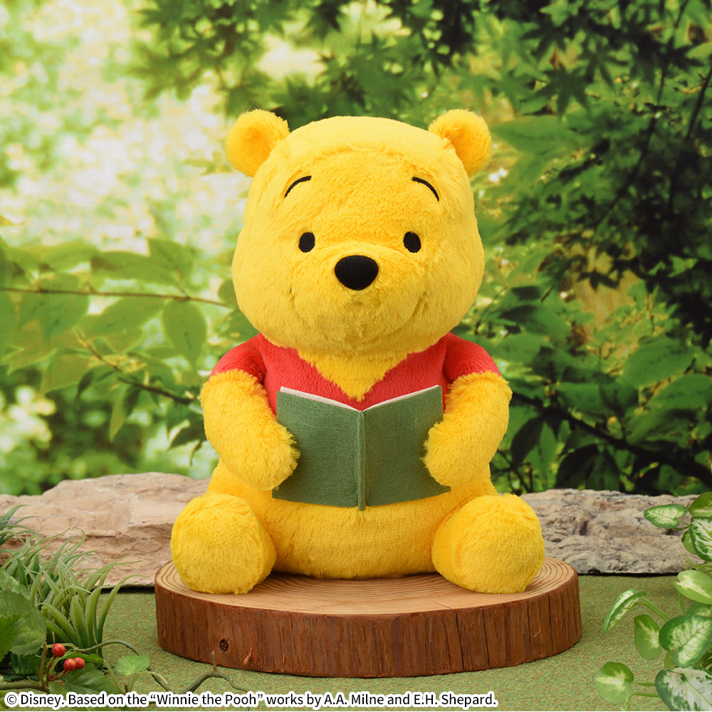 くまのプーさん　Lぬいぐるみ　読書Ver.